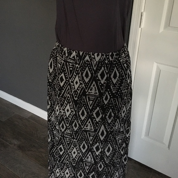 Women’s boho style long skirt - Picture 2 of 11